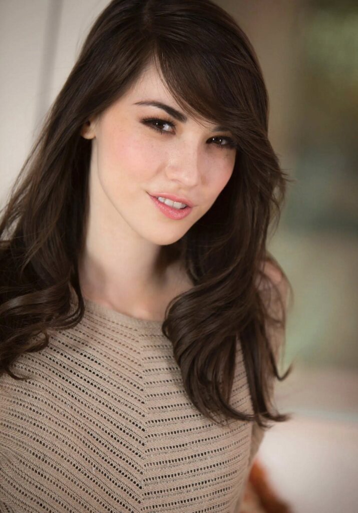 Pretty Emily Grey Age, Bio, Career & Net Worth 2025