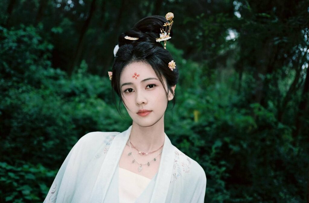 Bai Lu: Rising Star of Chinese Television and Film