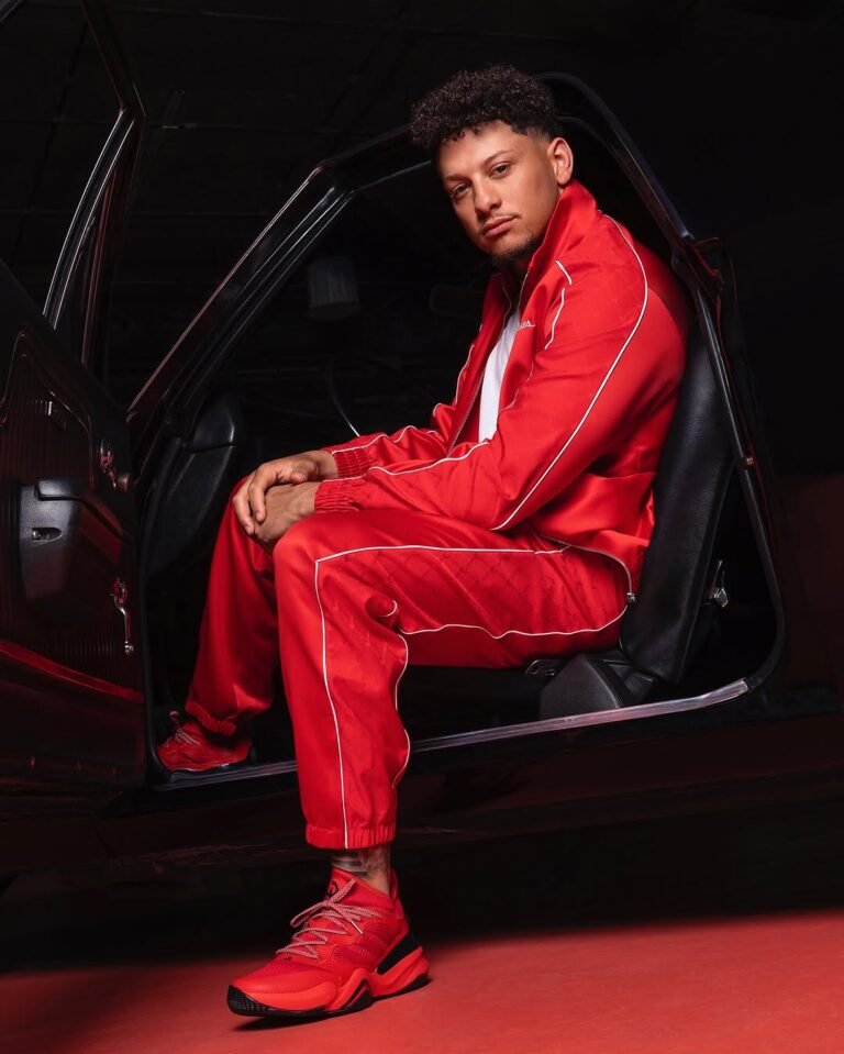 What Color Are Patrick Mahomes Eyes? Discover the Answer Here!