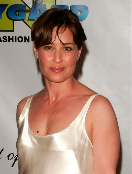 Julie Warner Net Worth Revealing Her True Wealth in 2025