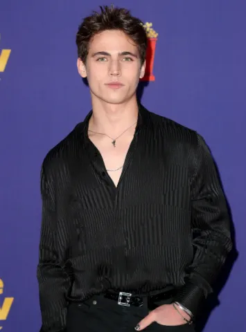 Tanner Buchanan Net Worth Revealing His Wealth and Success